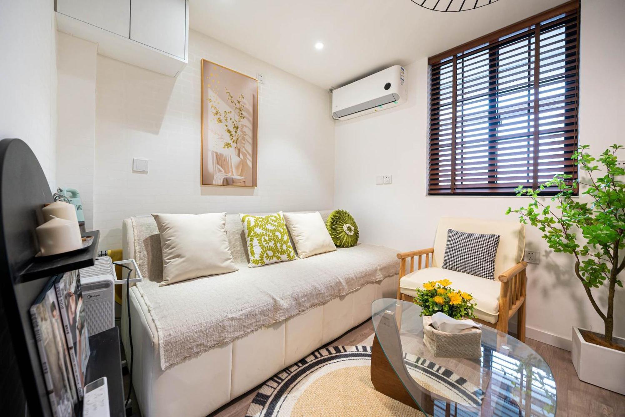 Lingju - People's Square Branch Appartement *